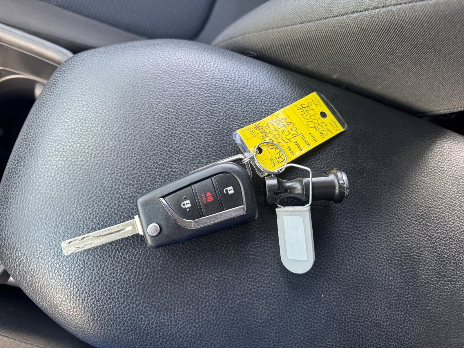 Certified 2023 Toyota RAV4 LE image 25