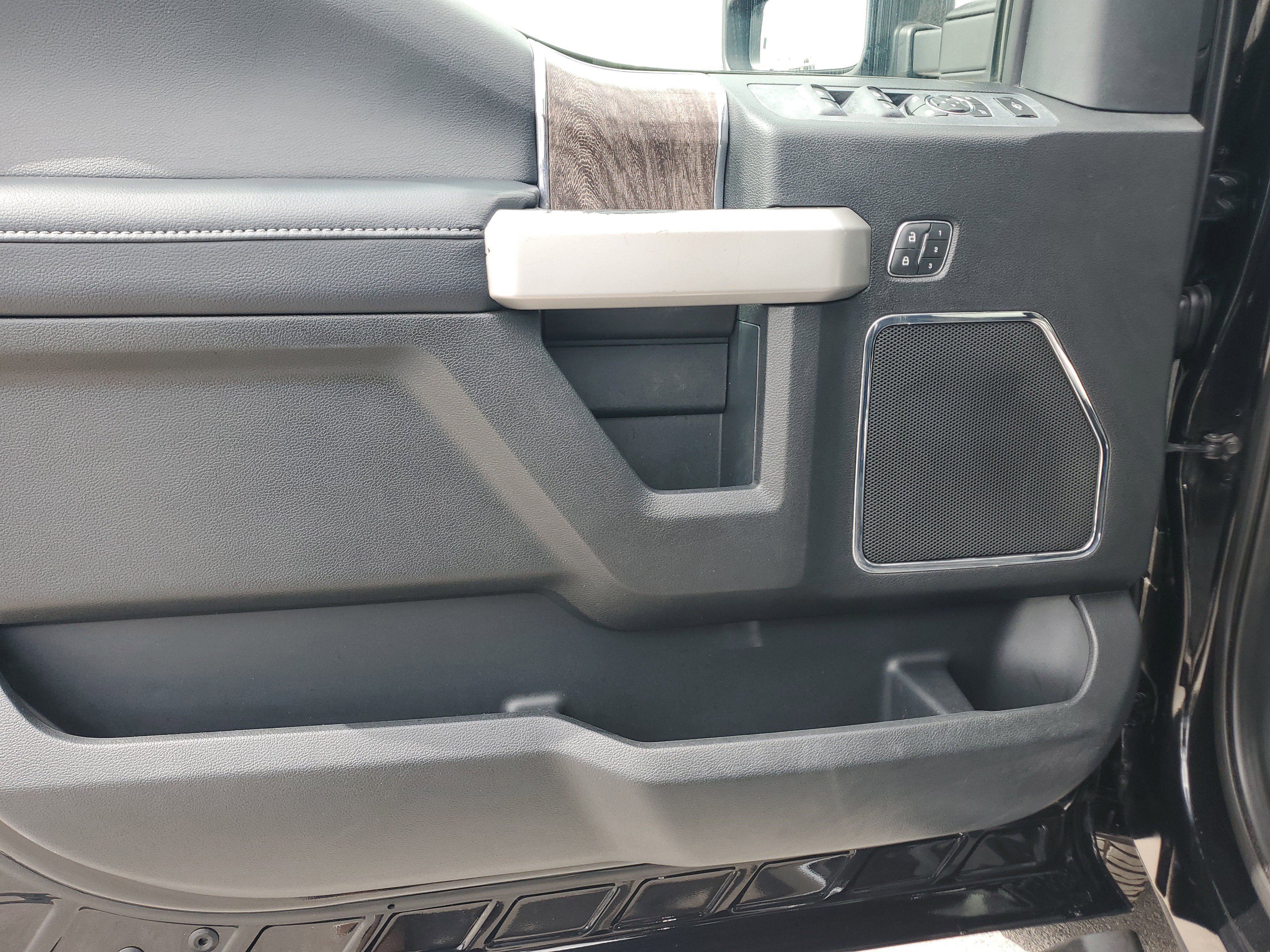 Used 2019 Ford F350 Lariat w/ Lariat Value Package image 23