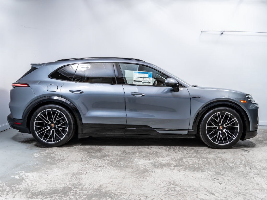 New 2026 Porsche Cayenne Electric AWD/4WD image 8