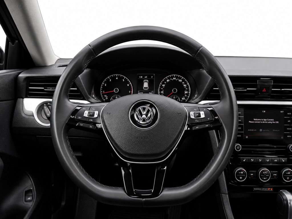 Used 2021 Volkswagen Passat 2.0T SE FWD image 26