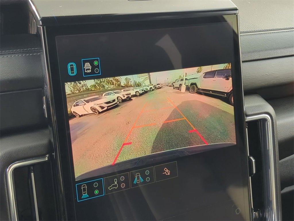 Used 2025 GMC Yukon XL Denali image 14