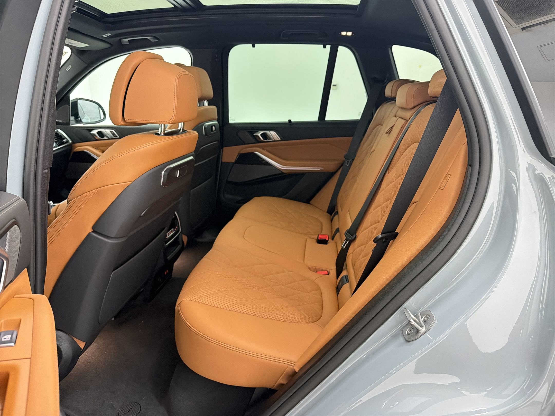 New 2026 BMW X5 xDrive40i w/ Executive Package AWD/4WD image 13