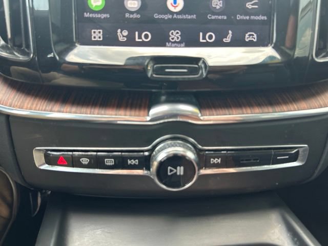 Certified 2024 Volvo XC60 B5 Plus w/ Climate Package AWD/4WD image 25