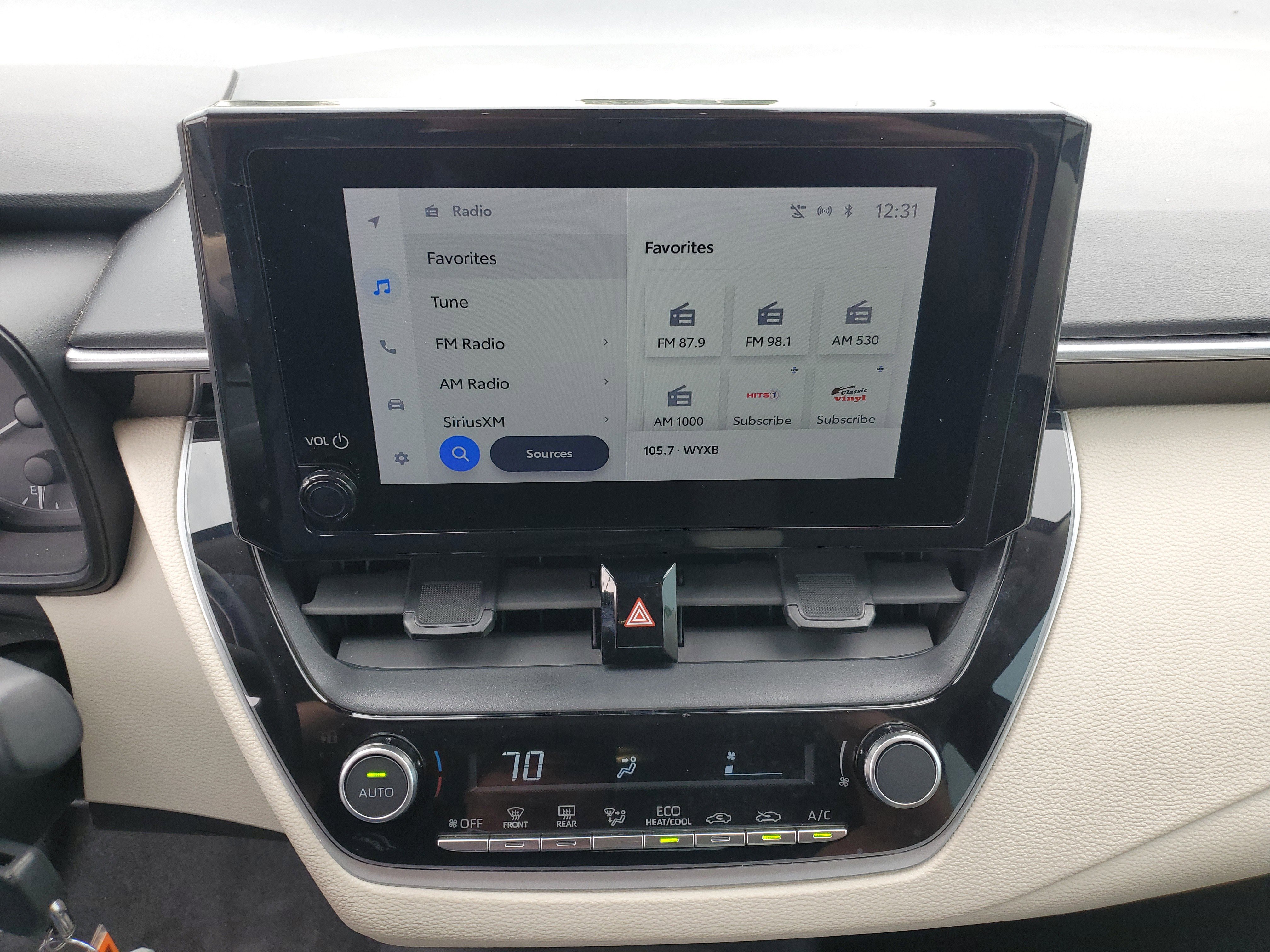 Used 2024 Toyota Corolla LE FWD image 27