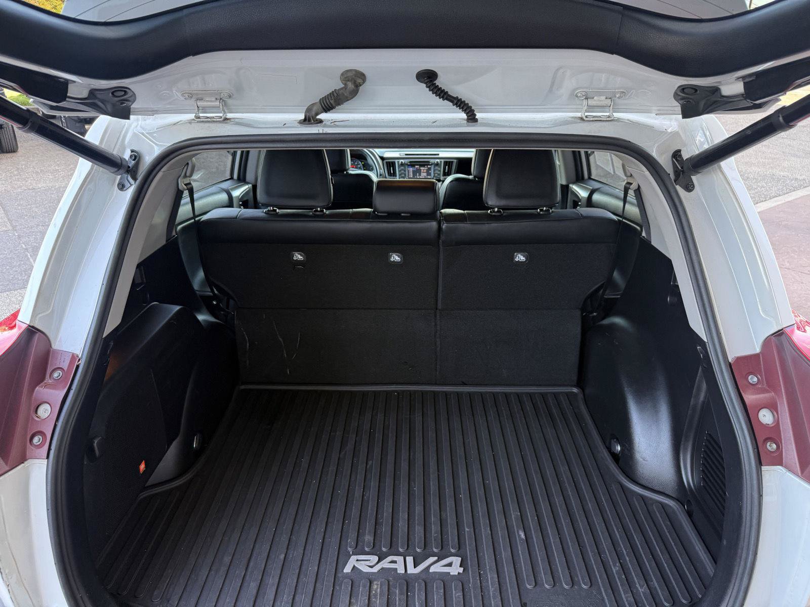 Used 2014 Toyota RAV4 Limited AWD/4WD image 46