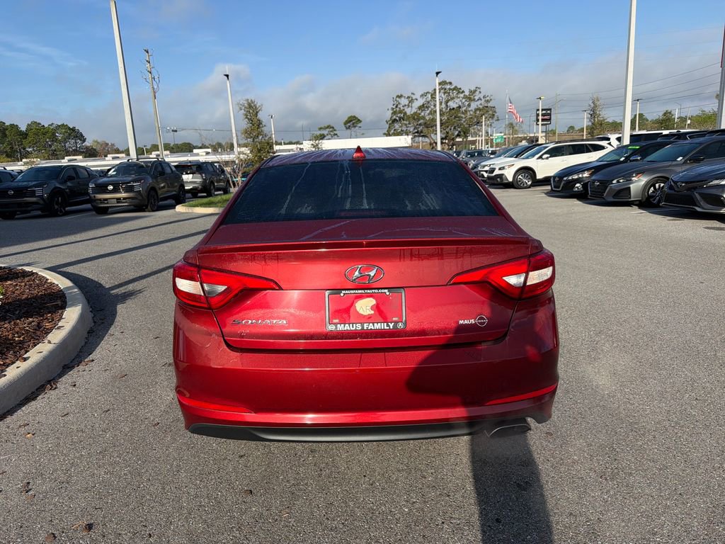 Used 2015 Hyundai Sonata SE w/ Cargo Package image 6