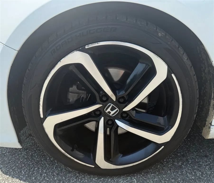 Used 2020 Honda Accord Sport image 36