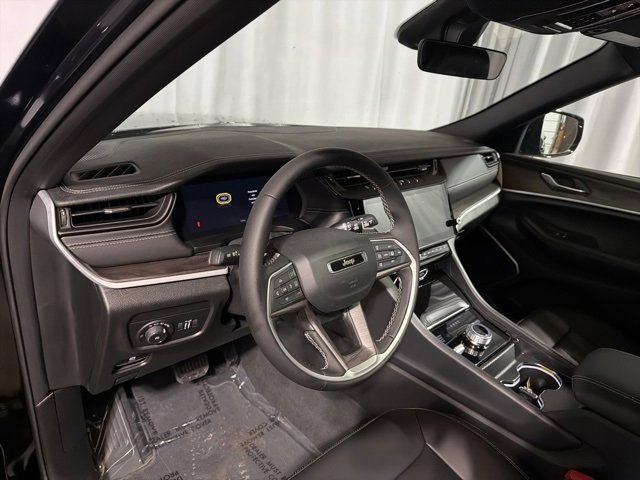 New 2026 Jeep Grand Cherokee Limited w/ Limited Altitude Package image 9