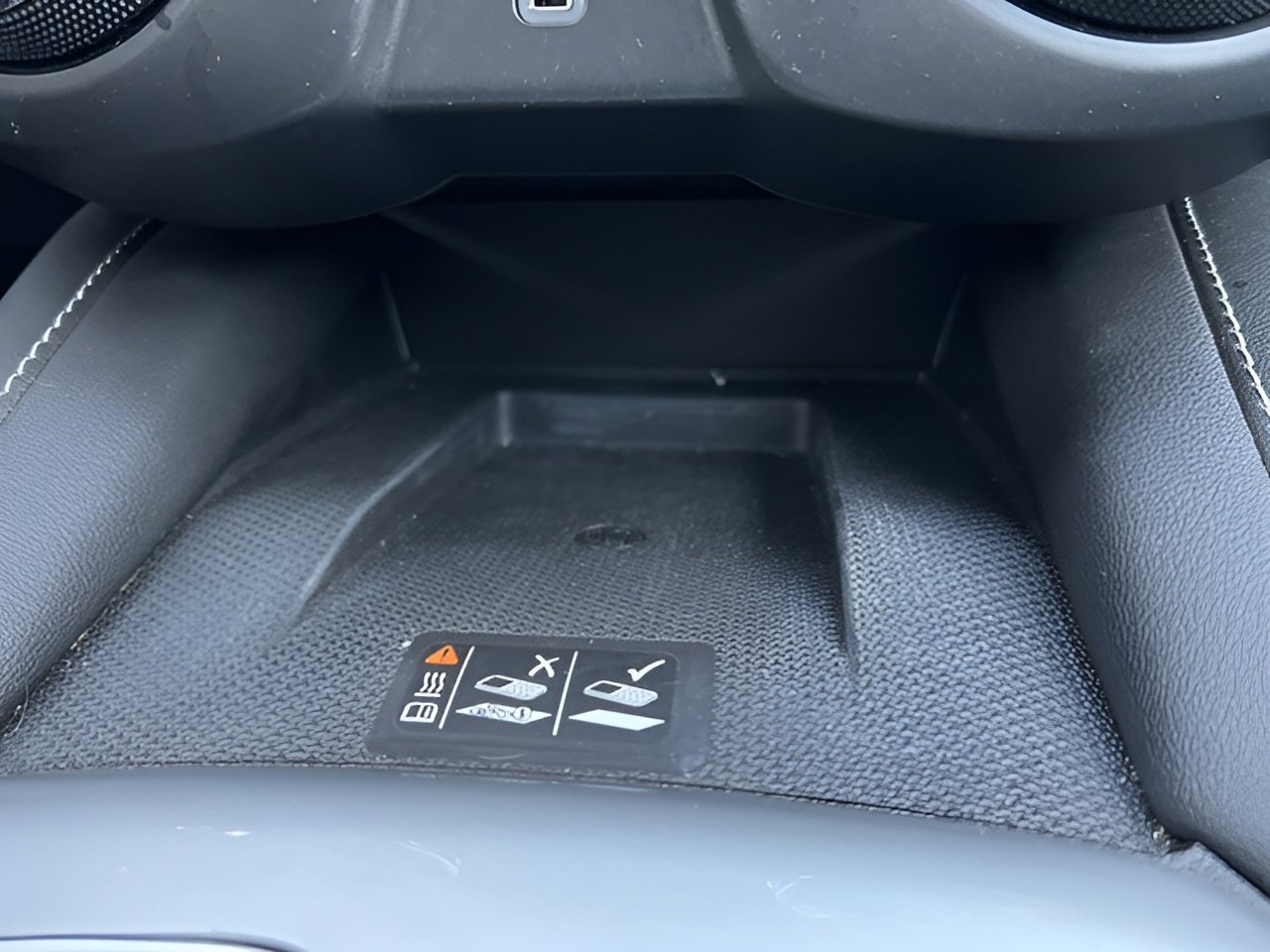 Used 2024 Chevrolet Blazer LT w/ Convenience Package image 14