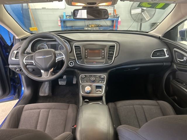 Used 2015 Chrysler 200 Limited image 10
