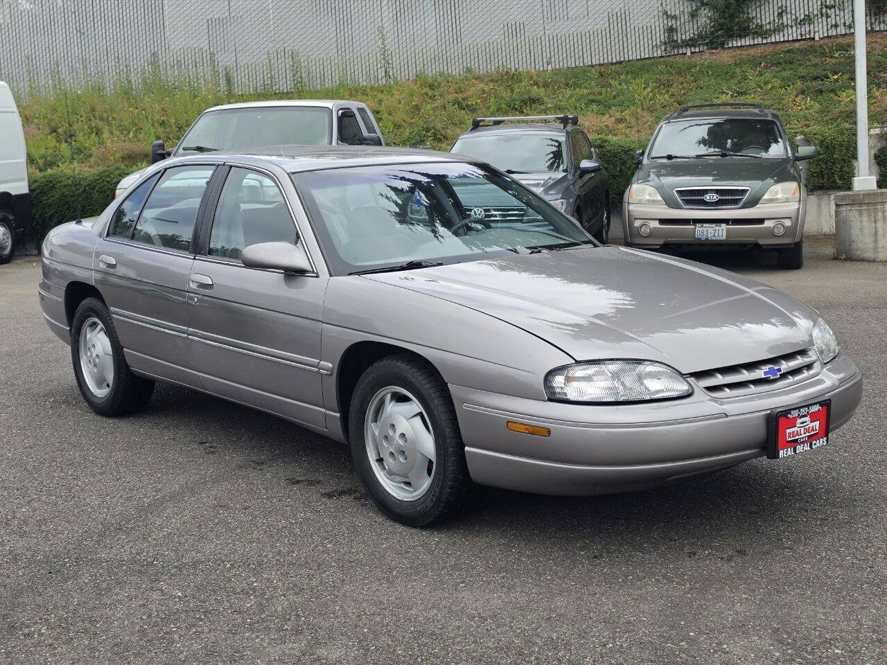 Used 1996 Chevrolet Lumina LS FWD image 13