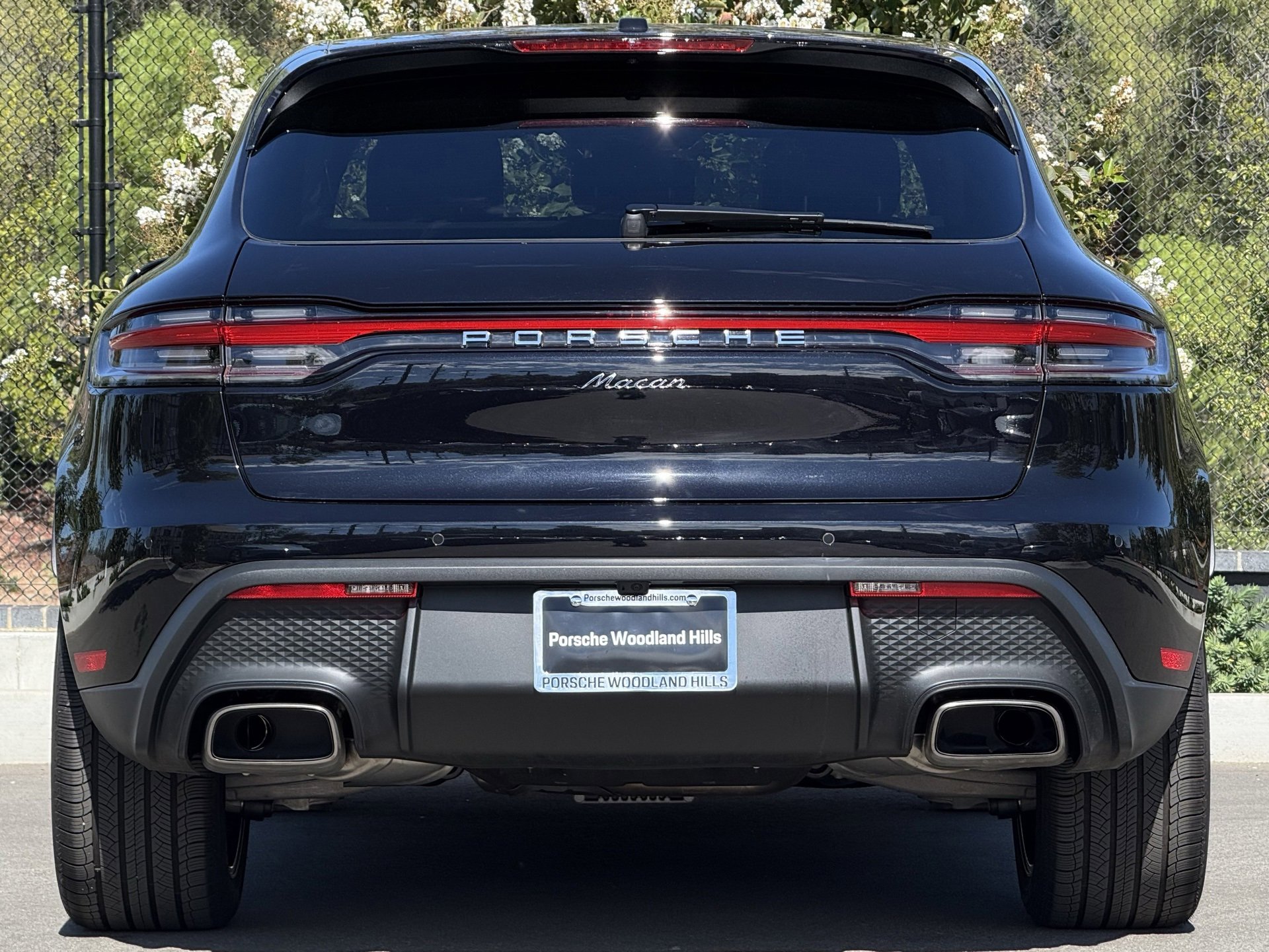 Used 2025 Porsche Macan image 6