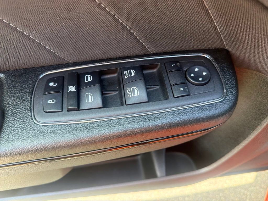 Used 2023 Dodge Charger SXT w/ Blacktop Package AWD/4WD image 12