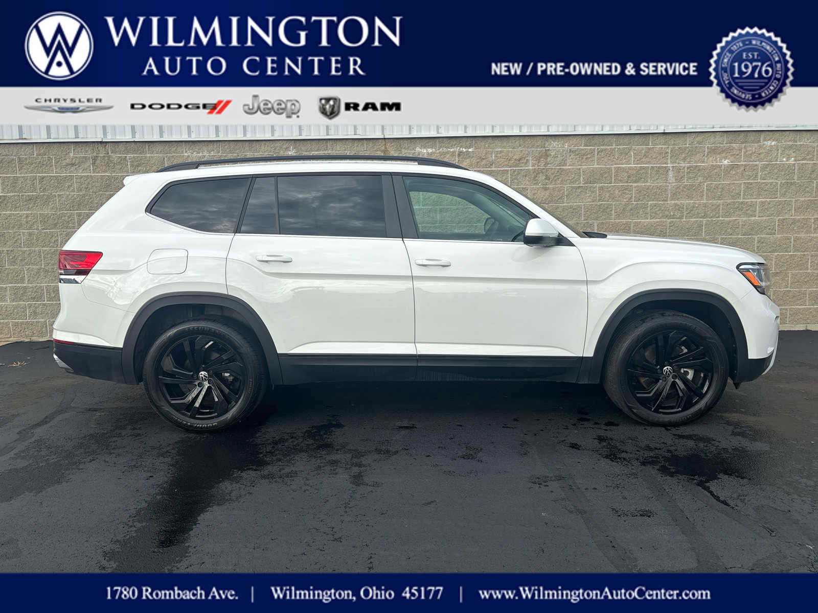 Used 2023 Volkswagen Atlas SE image 1