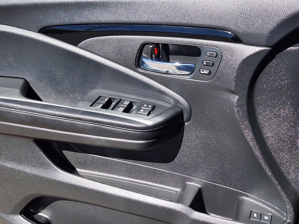 Used 2022 Honda Pilot Touring image 12