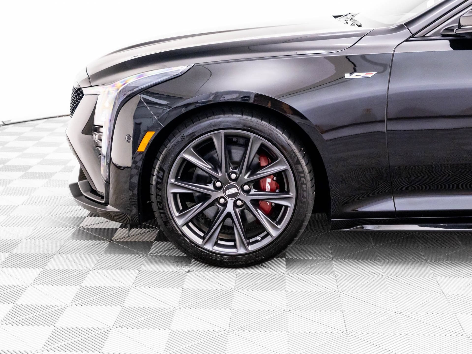 Used 2025 Cadillac CT5 V RWD image 38