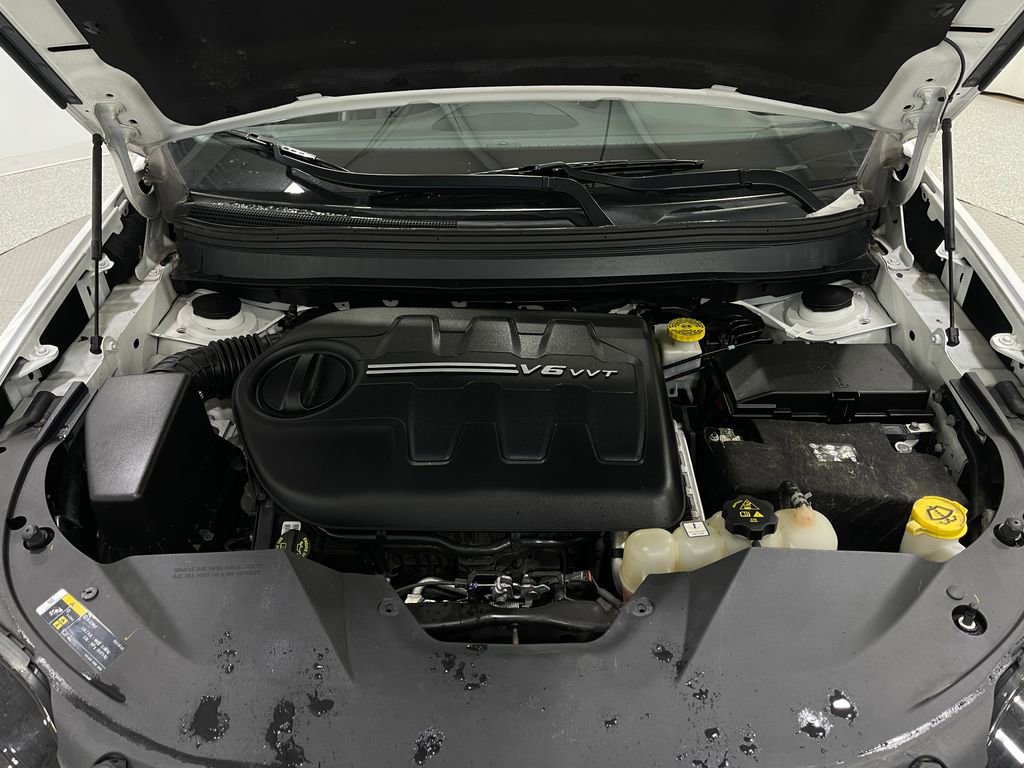 Used 2019 Jeep Cherokee Limited image 26