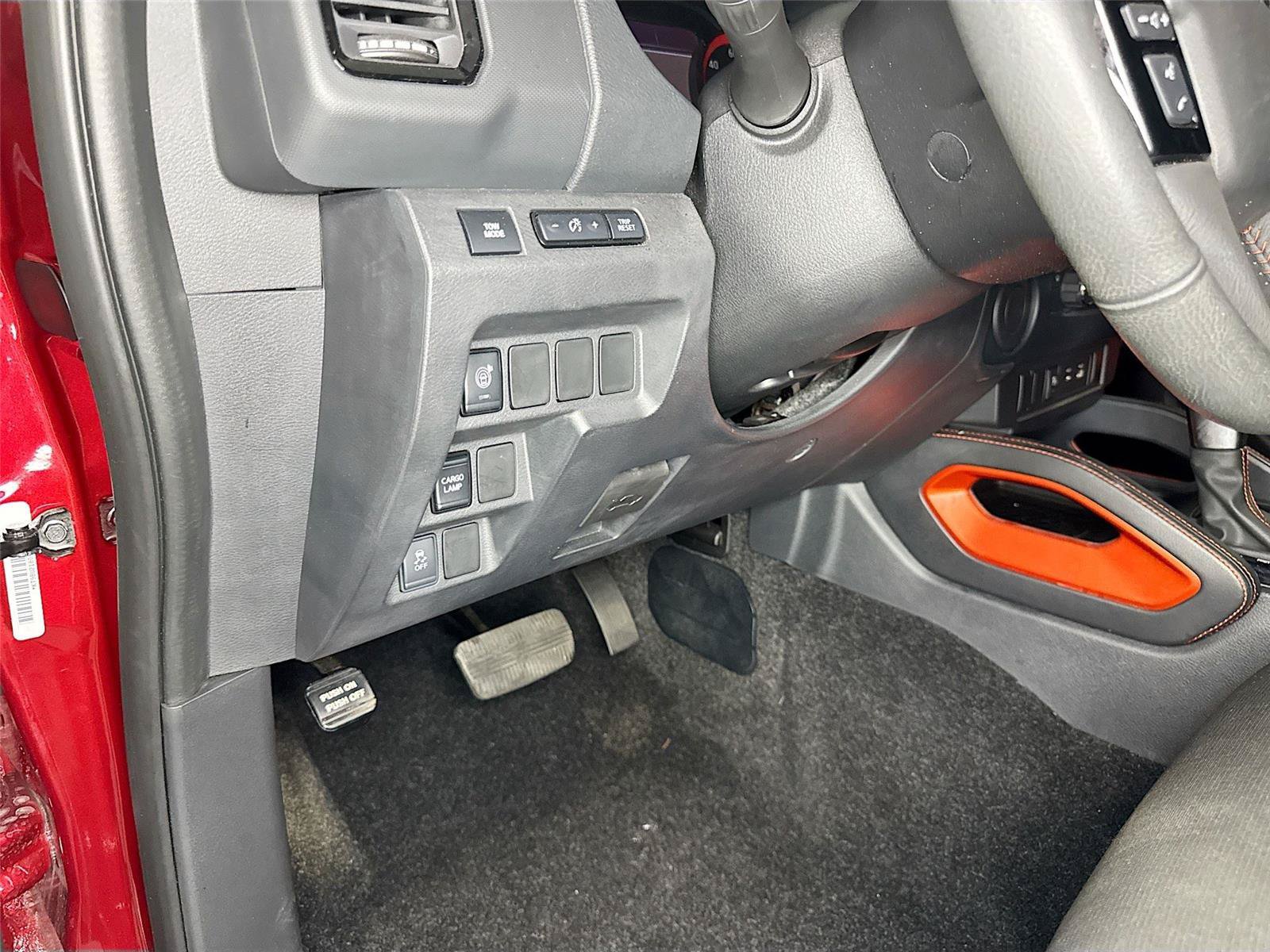 Used 2022 Nissan Frontier Pro-X w/ Technology Package RWD image 7