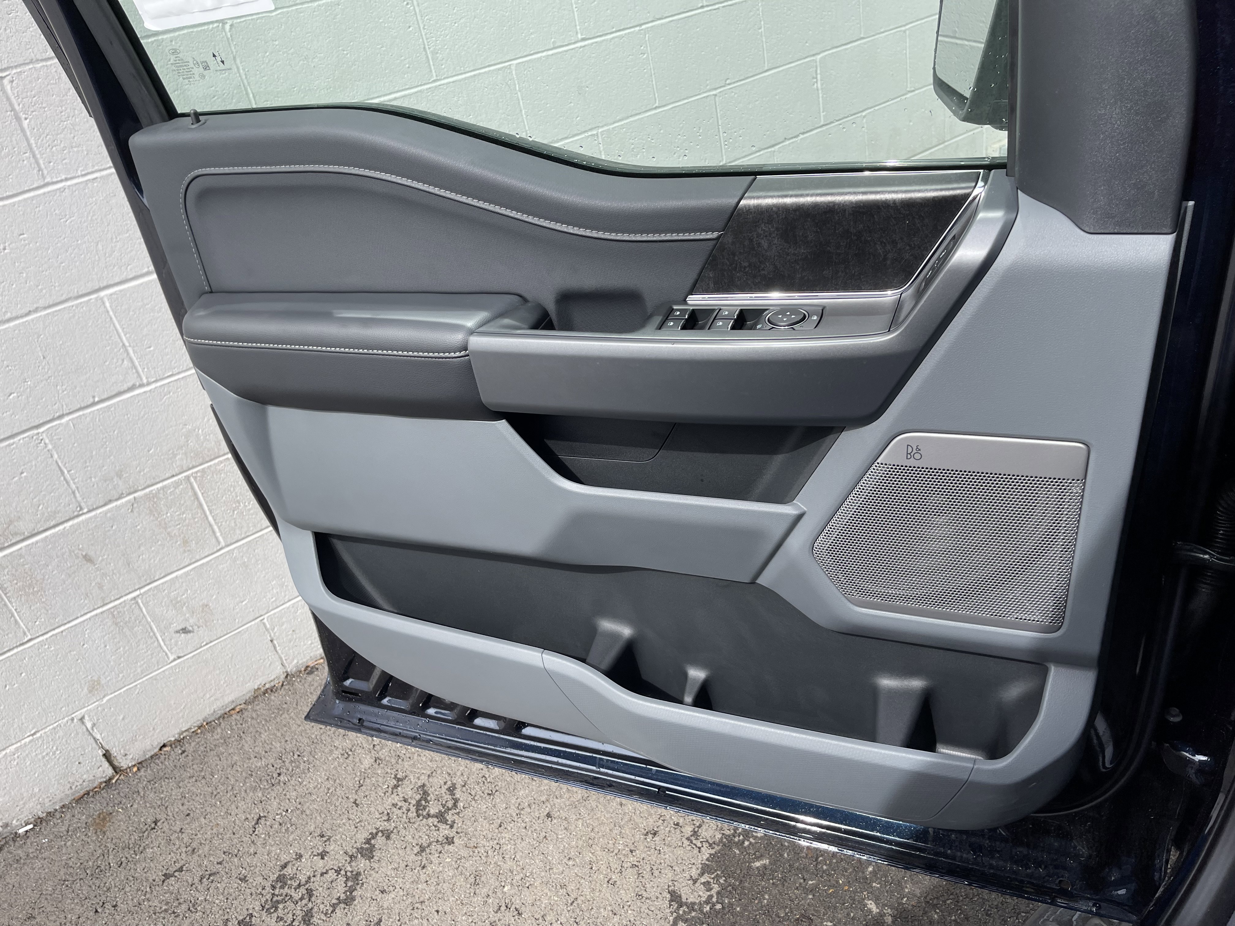 New 2025 Ford F150 Lightning Flash image 24