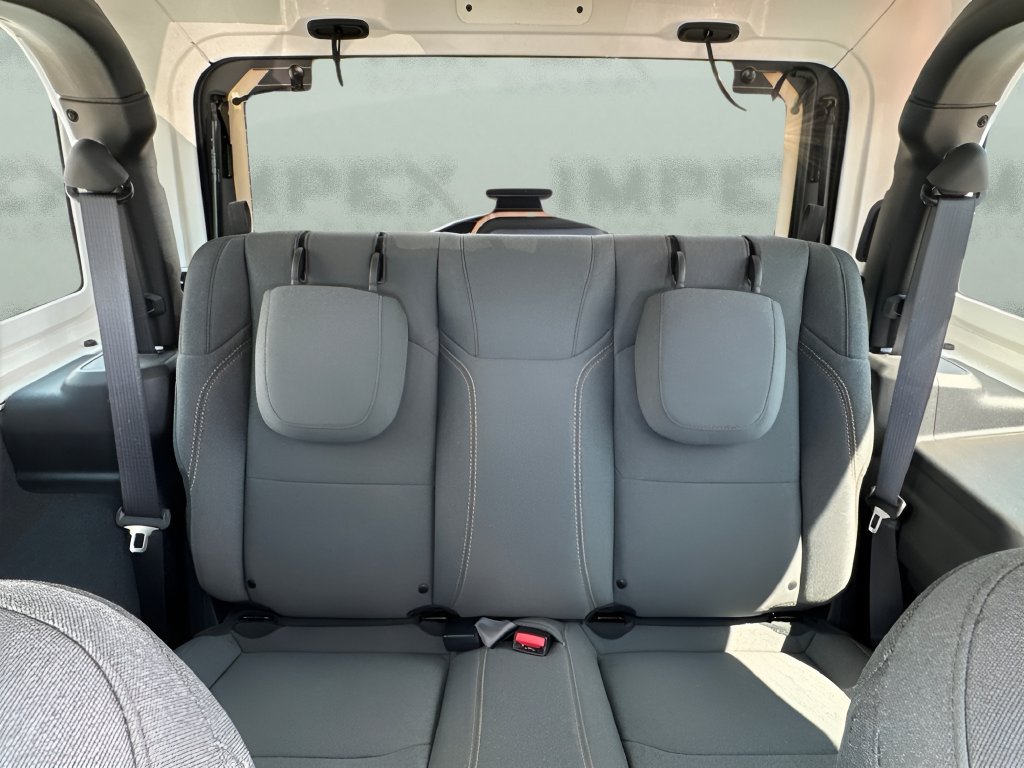 Used 2025 Jeep Wrangler Sport AWD/4WD image 10
