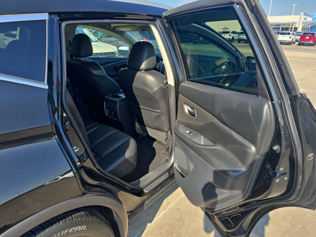 Used 2019 Nissan Murano SL FWD image 17