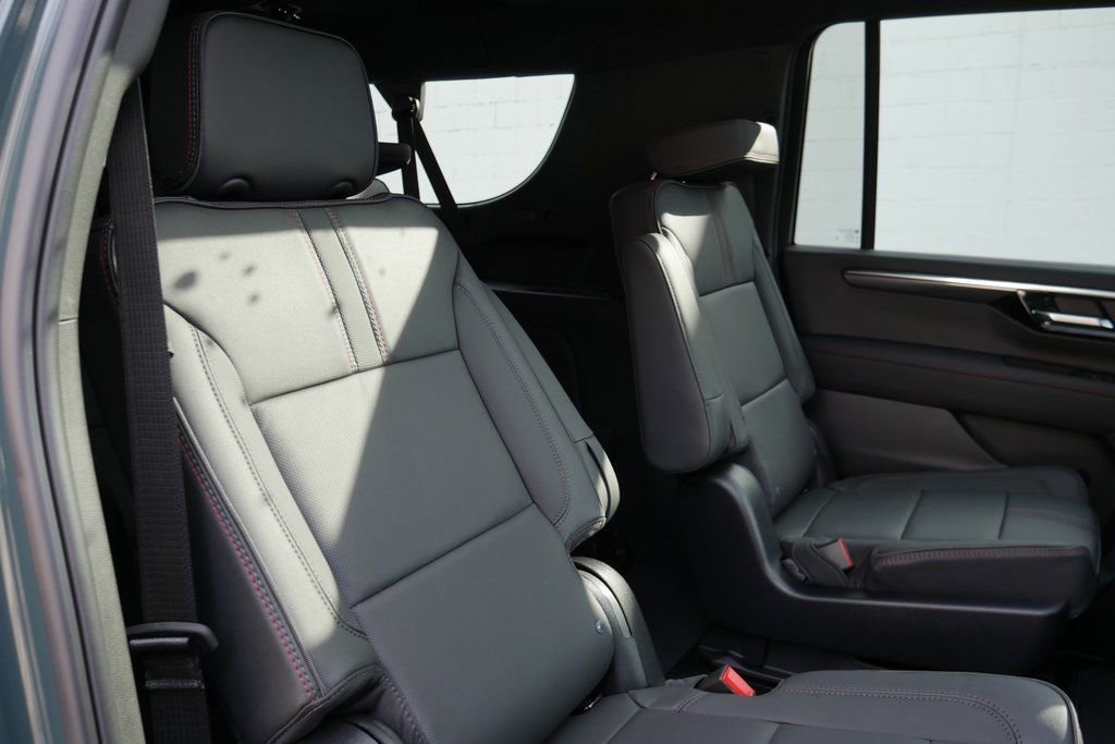 New 2026 Chevrolet Suburban RST w/ Advanced Technology Package image 24