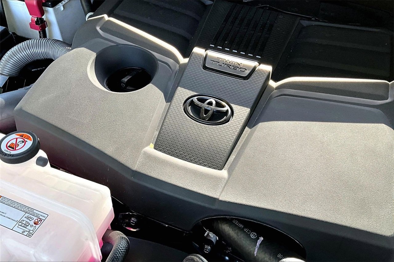 Used 2026 Toyota Tundra SR5 image 27