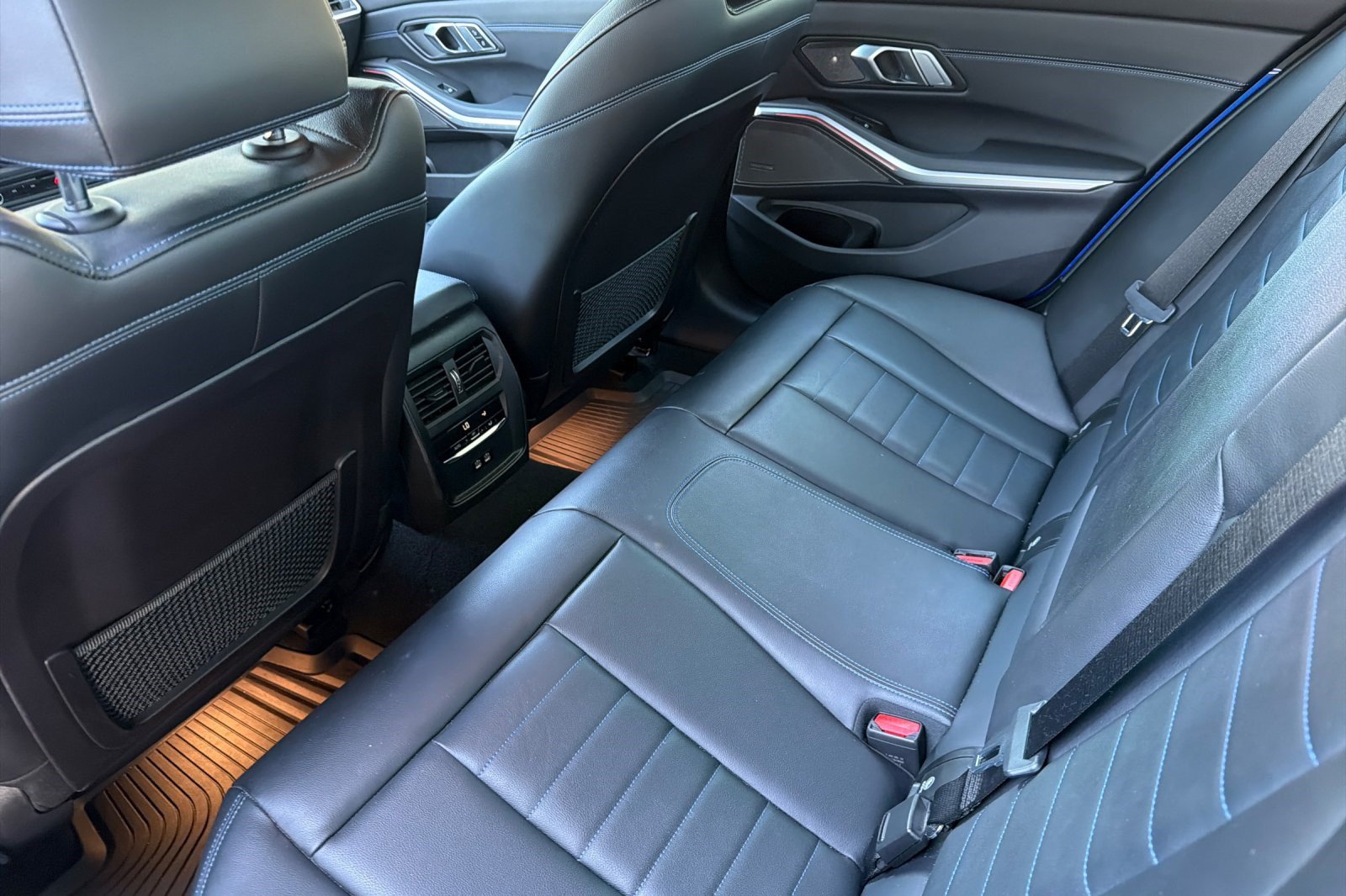 Used 2023 BMW M340i xDrive AWD/4WD image 15
