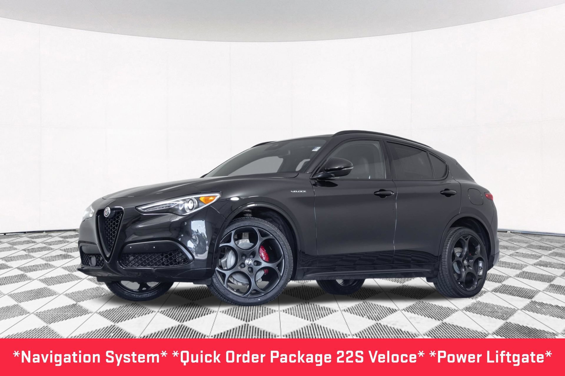 Used 2023 Alfa Romeo Stelvio Veloce AWD/4WD image 2