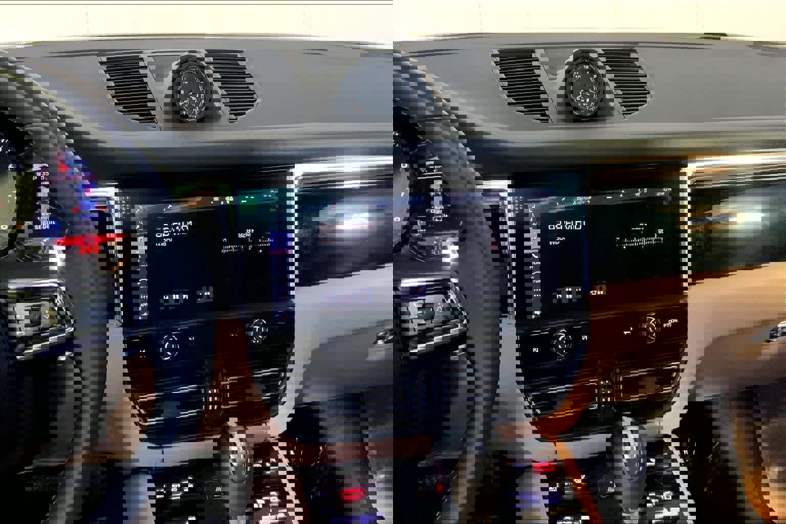 Used 2025 Porsche Macan image 16