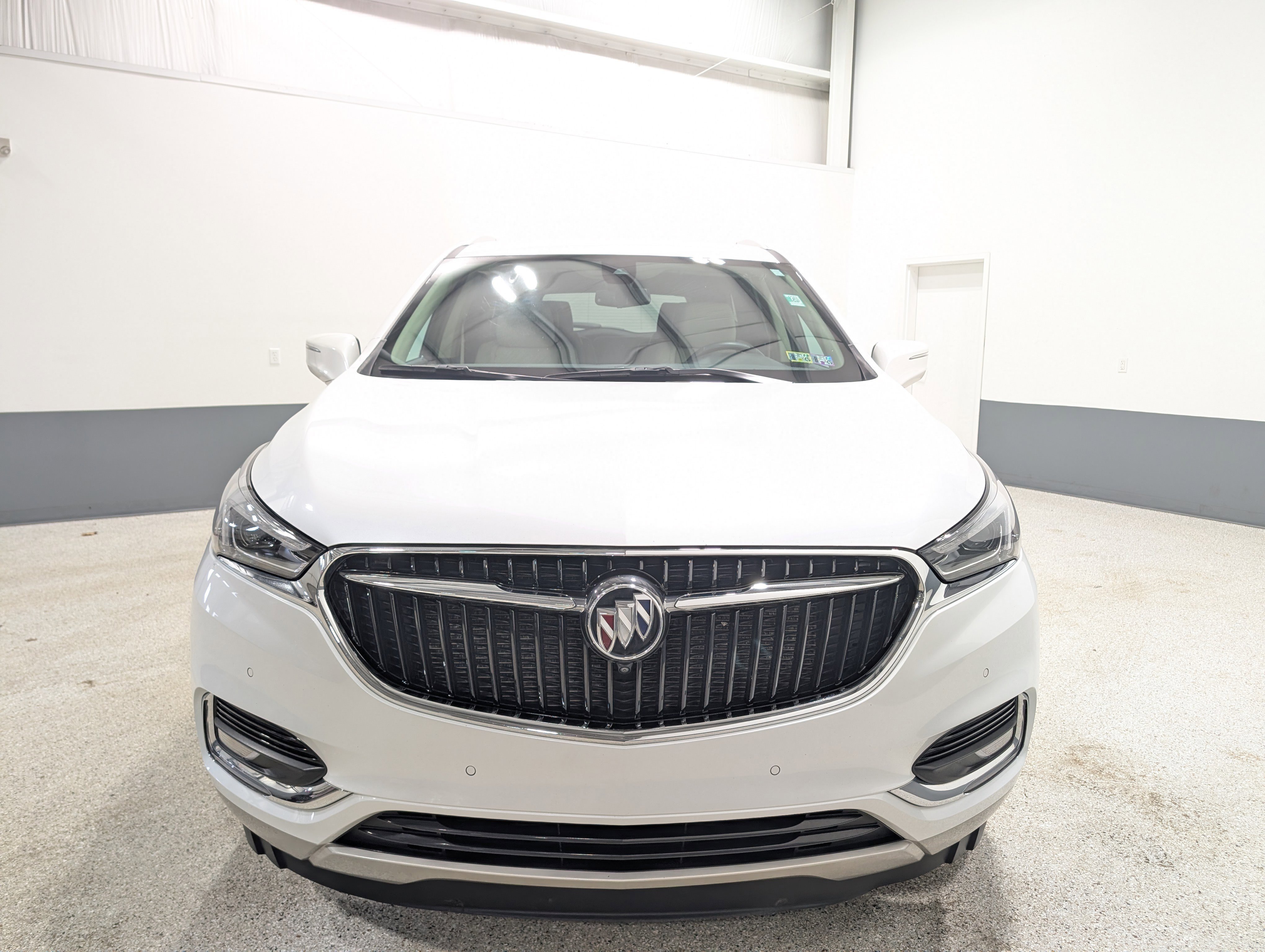 Used 2021 Buick Enclave Premium w/ Surround and Sites Package image 8