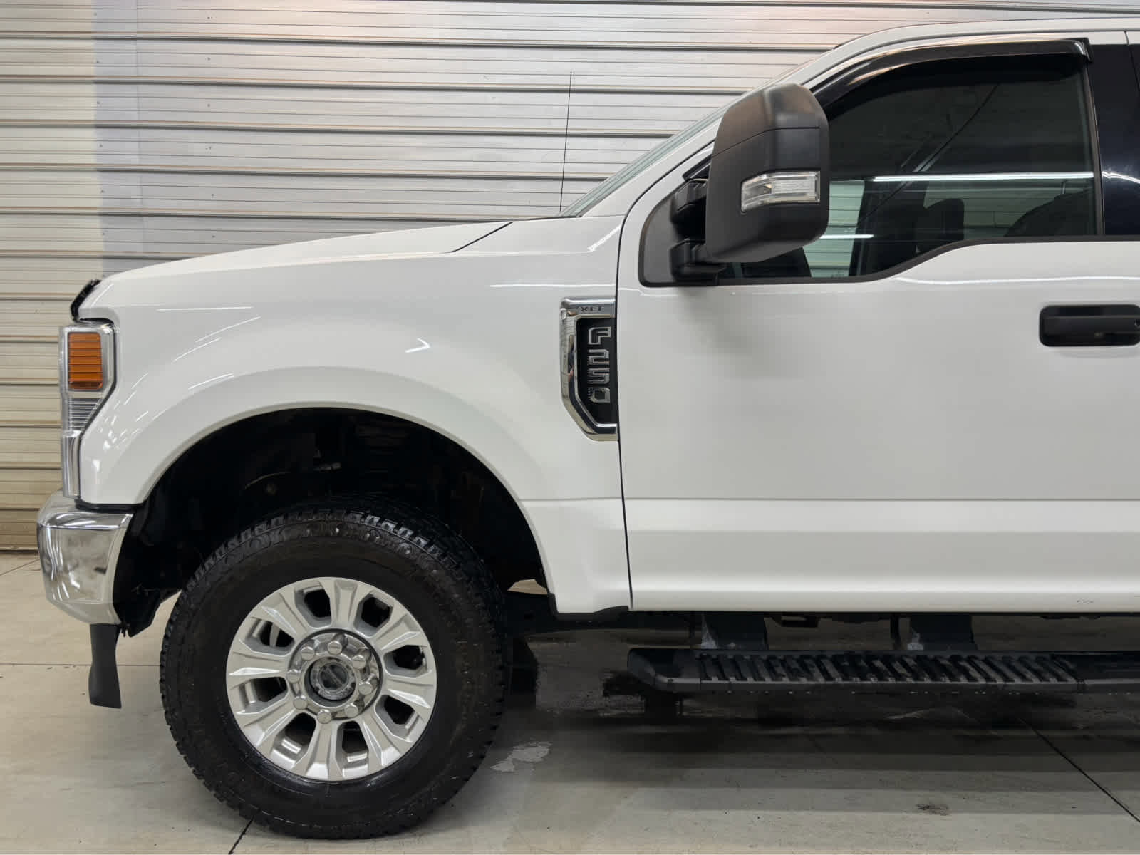 Used 2020 Ford F250 XLT image 4