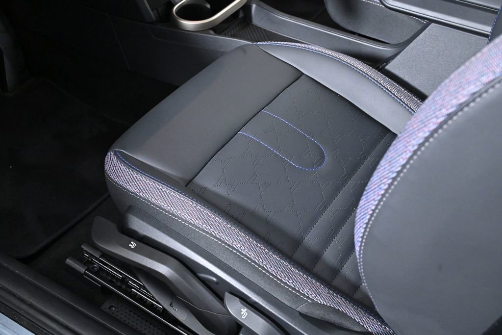 Used 2025 MINI Cooper 2-Door Hardtop image 20