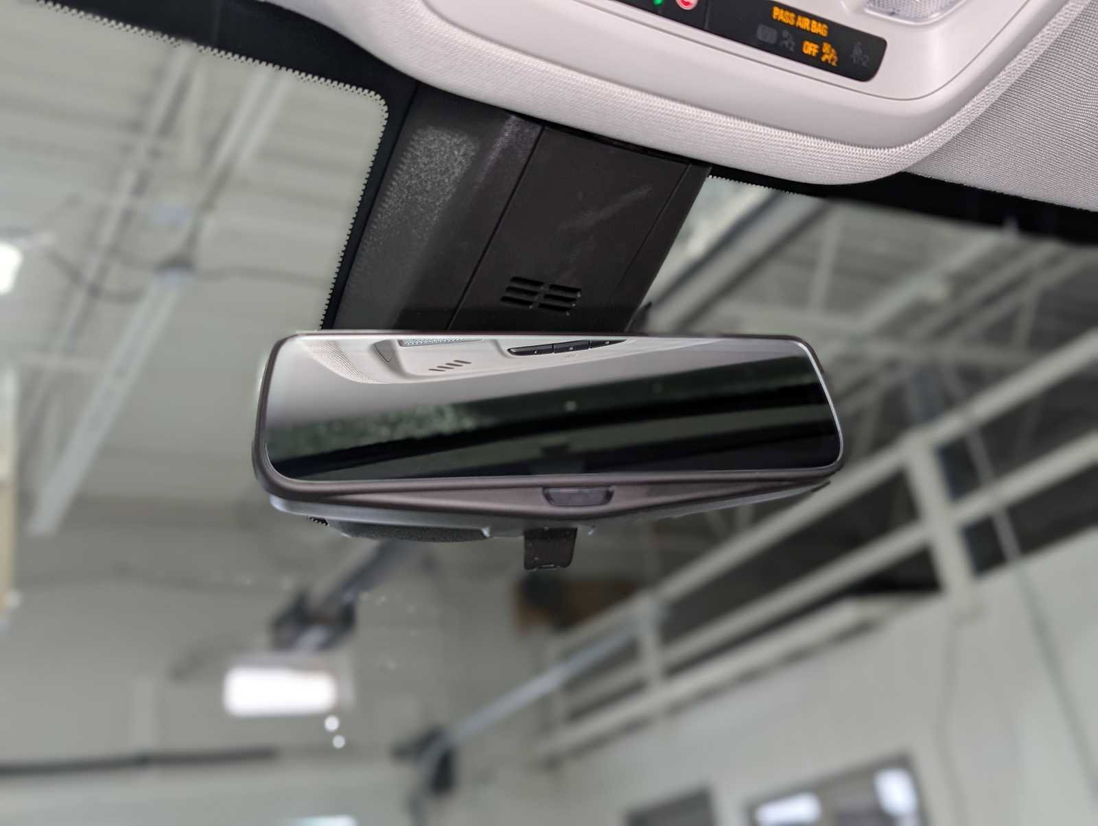 Certified 2021 Chevrolet Traverse RS image 32