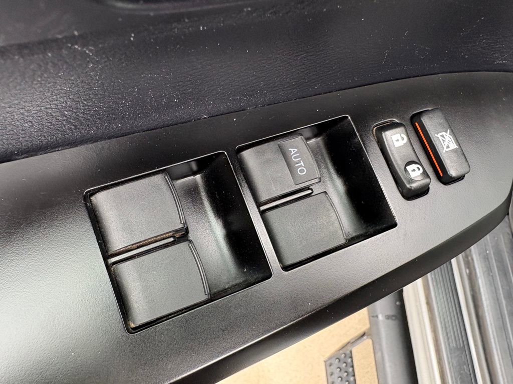 Used 2021 Toyota Tundra SR5 w/ TRD Off-Road Package image 19