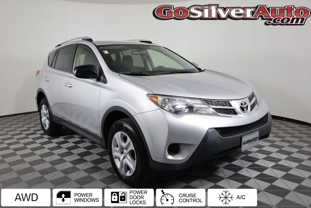 Used 2015 Toyota RAV4 LE AWD/4WD image 1
