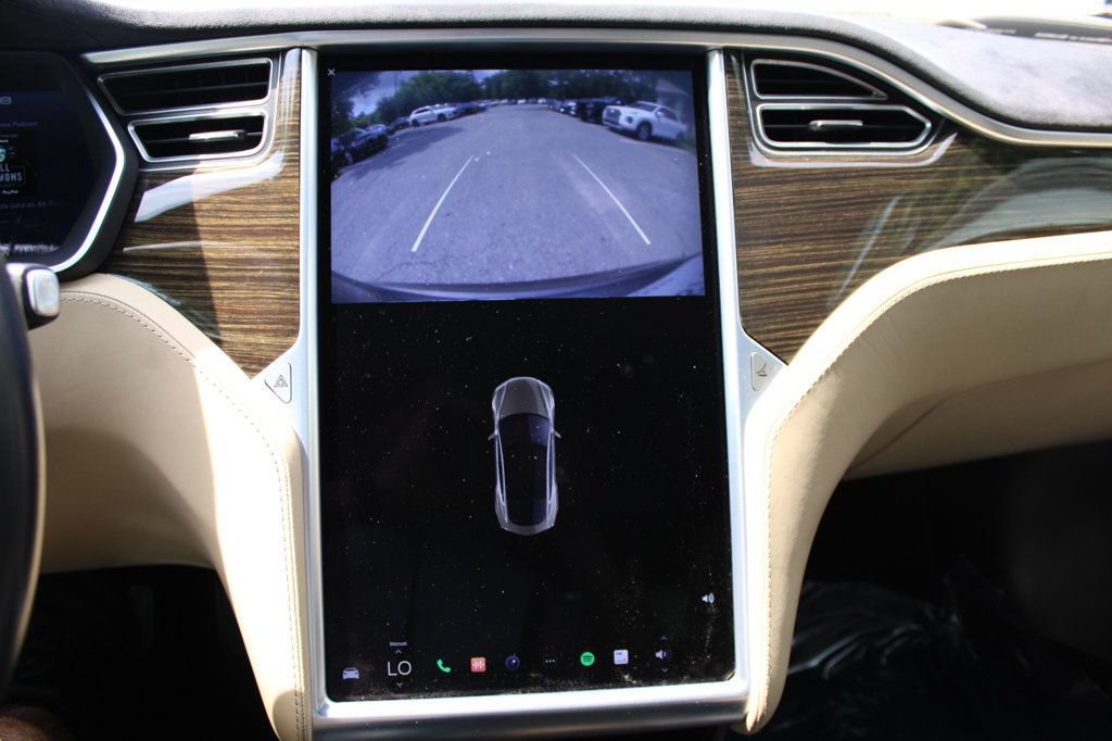 Used 2015 Tesla Model S 70D AWD/4WD image 18