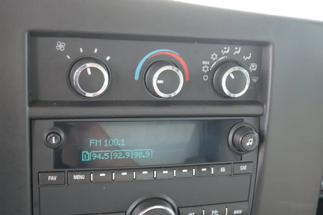 Used 2016 Chevrolet Express 3500 RWD image 14