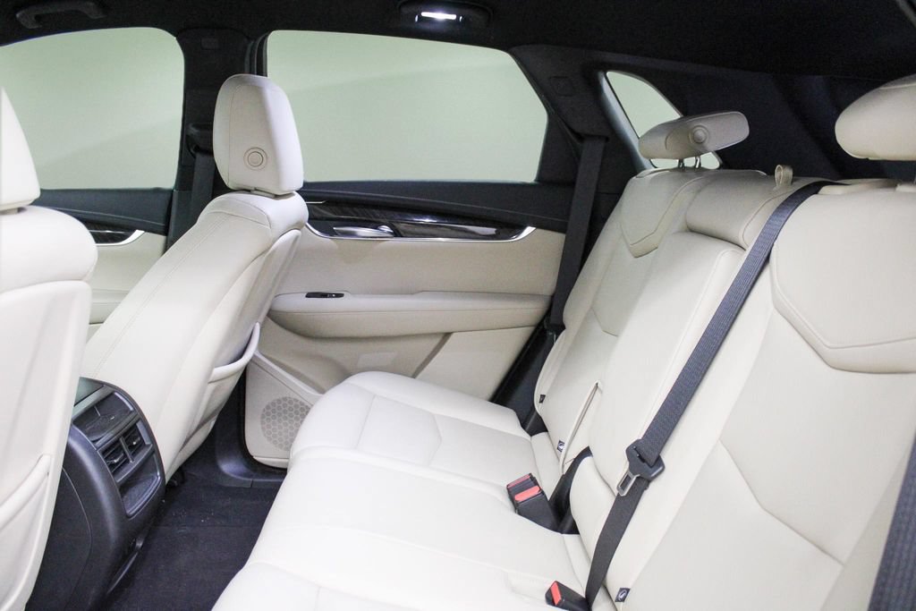 Used 2019 Cadillac XT5 FWD image 26