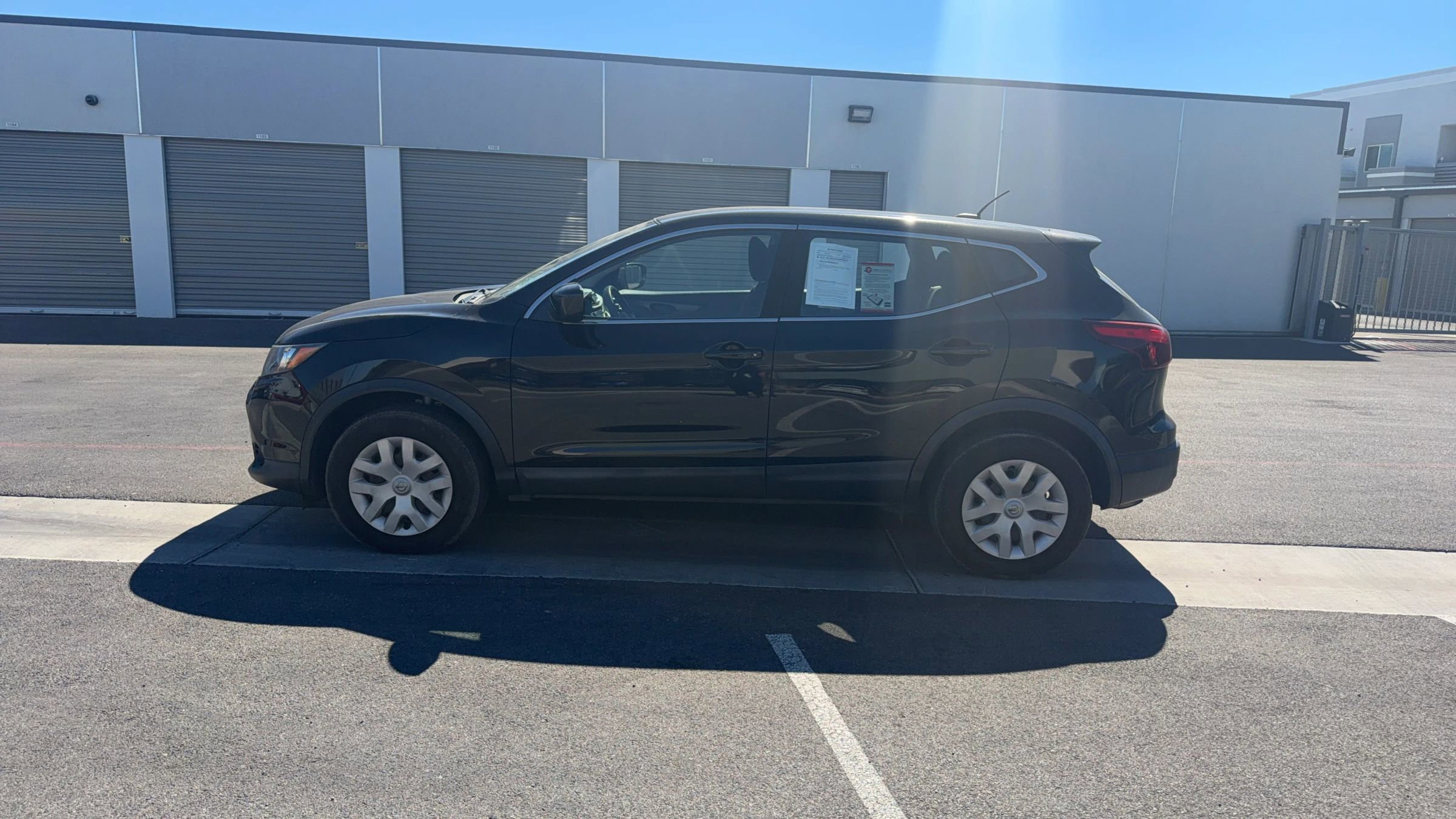Used 2018 Nissan Rogue Sport S FWD image 3