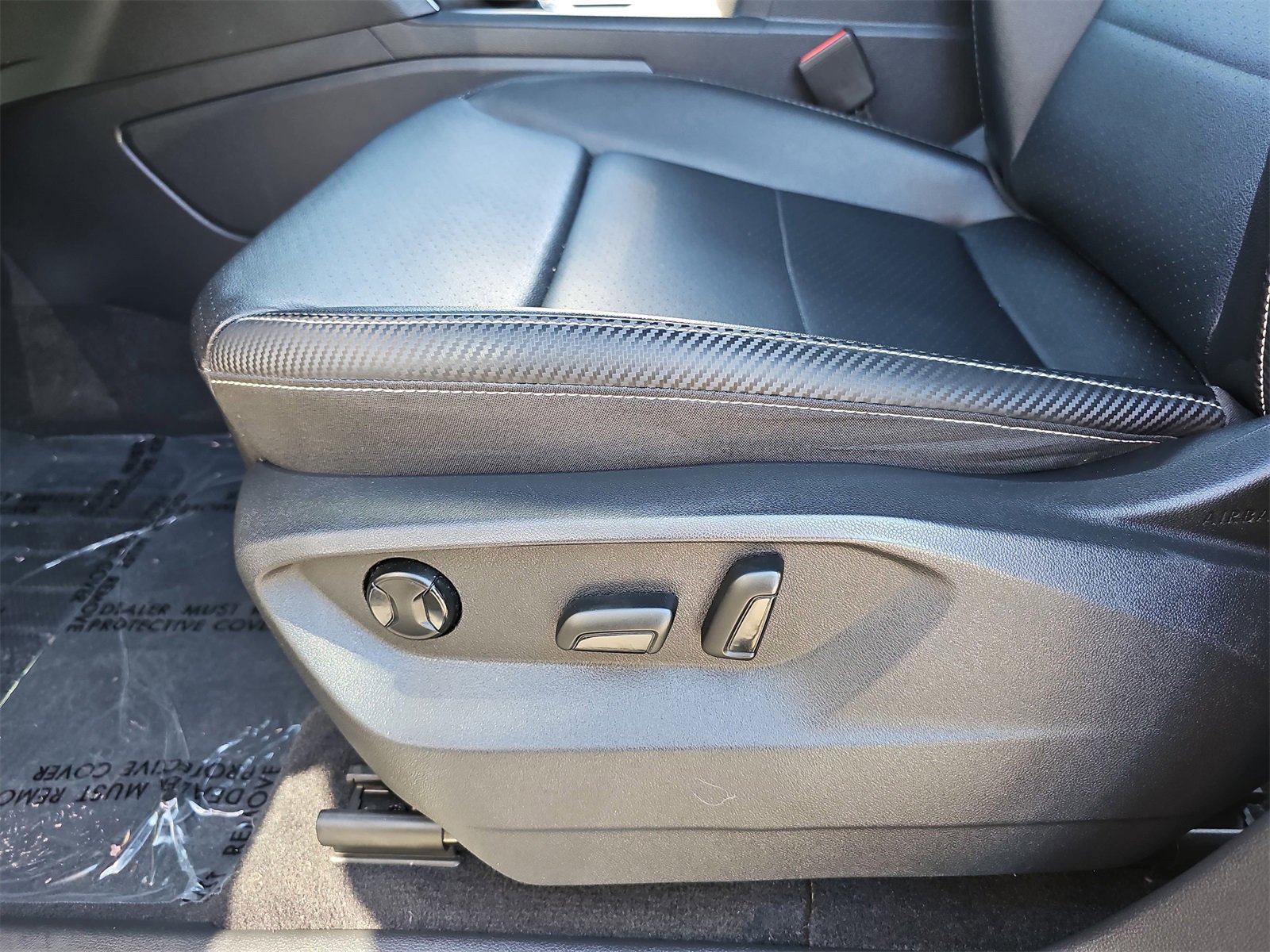 Used 2021 Volkswagen Atlas Cross Sport SE w/ Panoramic Sunroof Package image 30