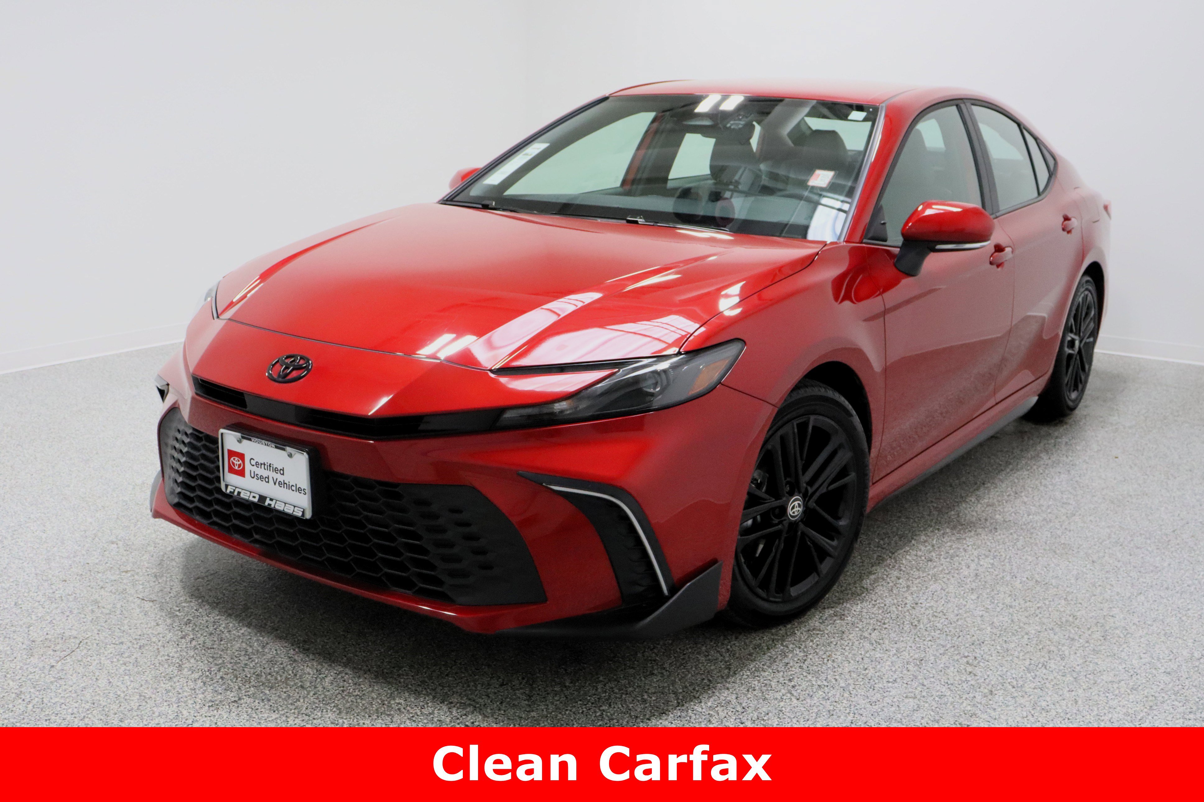 Certified 2025 Toyota Camry SE image 2