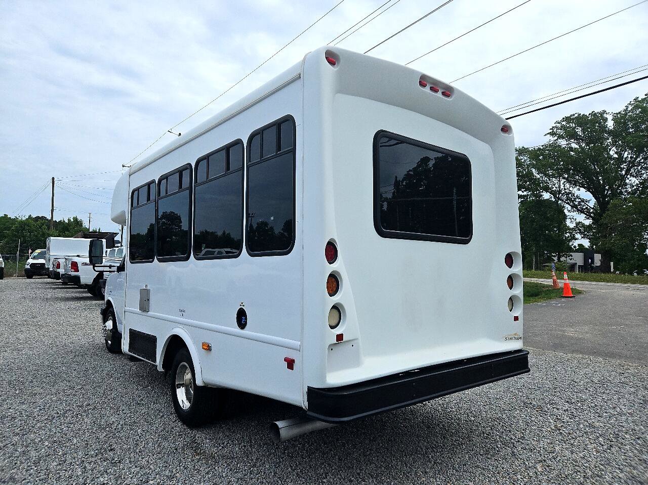 Used 2015 Chevrolet Express 3500 w/ Shuttle Bus Package image 5