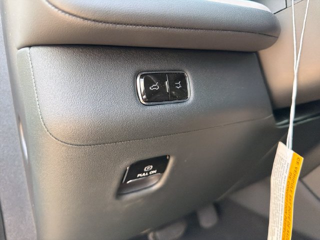 New 2026 Lincoln Navigator Reserve AWD/4WD image 23