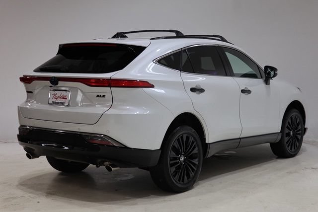 Used 2023 Toyota Venza Nightshade AWD/4WD image 8
