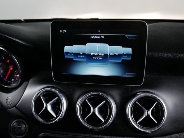 Used 2019 Mercedes-Benz CLA 250 4MATIC image 17