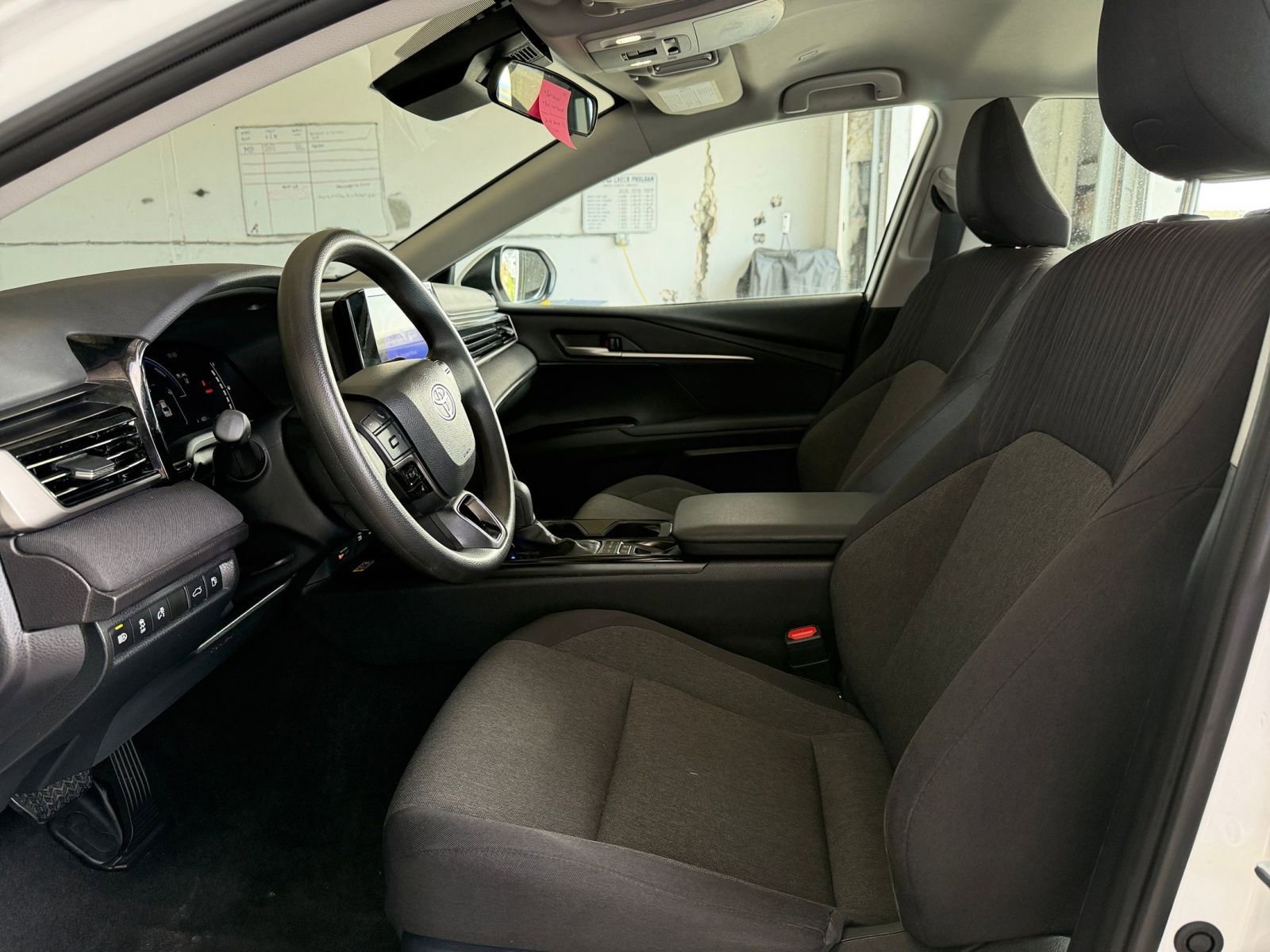 Used 2025 Toyota Camry LE image 25