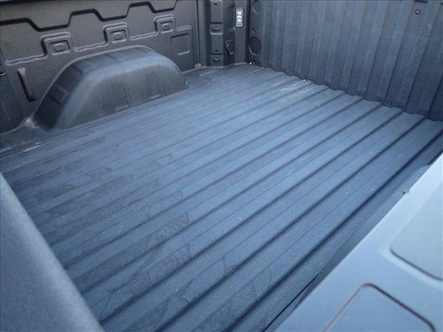 Used 2026 GMC Sierra 1500 Elevation w/ Elevation Select Package AWD/4WD image 9