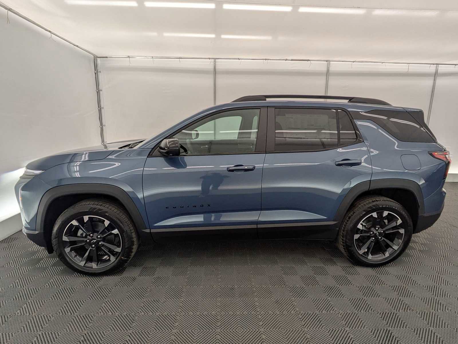 New 2026 Chevrolet Equinox RS image 3