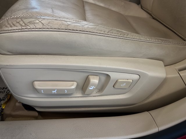 Used 2014 Lexus ES 350 w/ Luxury Package FWD image 30